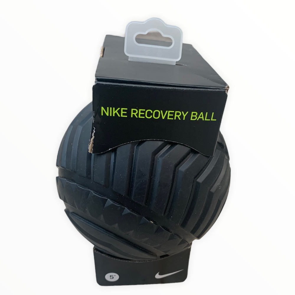 Nike Recovery Ball 5” - Picture 2 of 3